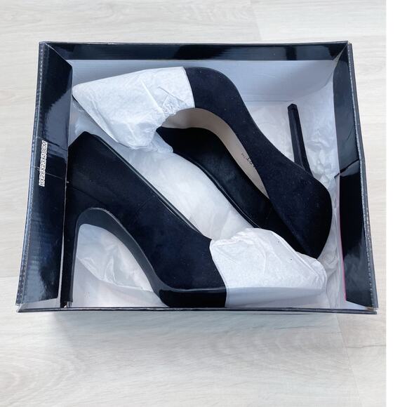 NEW Ashley Stewart Suede Pom Pom Stiletto Heels Size 10W NEW IN BOX - Picture 16 of 16